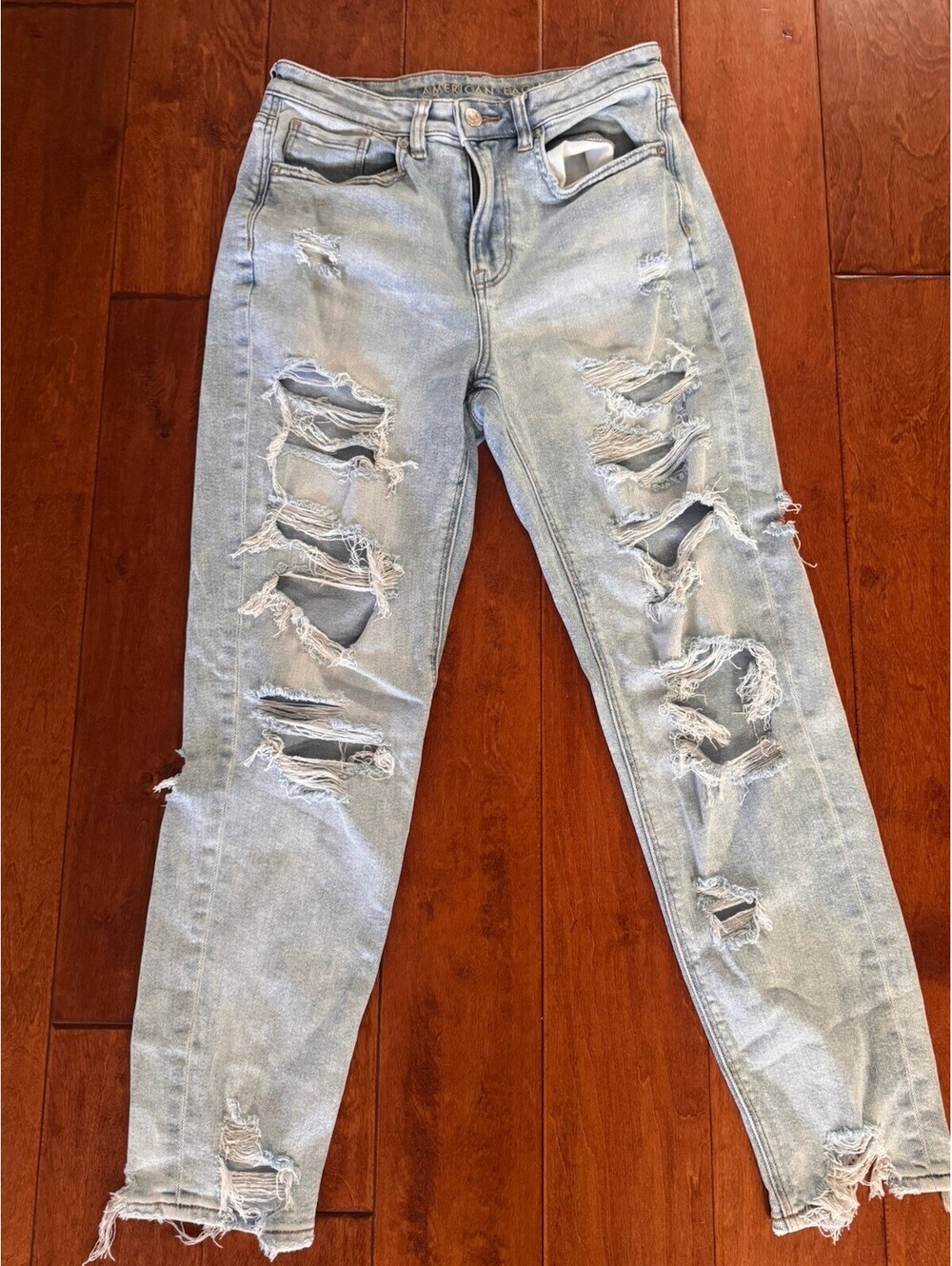 American Eagle Ripped Mom Jeans Size 4 Regular Stretch